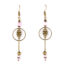 Ces Boucles d'oreilles bohèmes Ciewenn sont composées d’un cercle en bronze, d'une pampille, d’une chaînette, de perles violettes et bronzes.