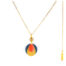 Collier hippie chic Ciewenn composé d'une chaîne en acier inoxydable dorée, de perles, de pampilles géométriques, d'une chaînette décorée de perles.