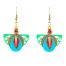 Boucles d'oreilles hippies chics Ciewenn composées d'un jeu de pampilles aux formes variées et de perles vertes, rouges et bronzes.